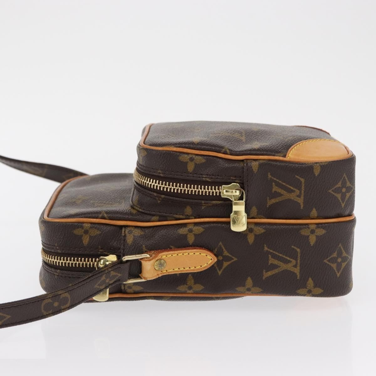 Louis Vuitton Amazone Bag Monogram Canvas Brown Canvas Shoulder Bag Bag (Pre-Owned)