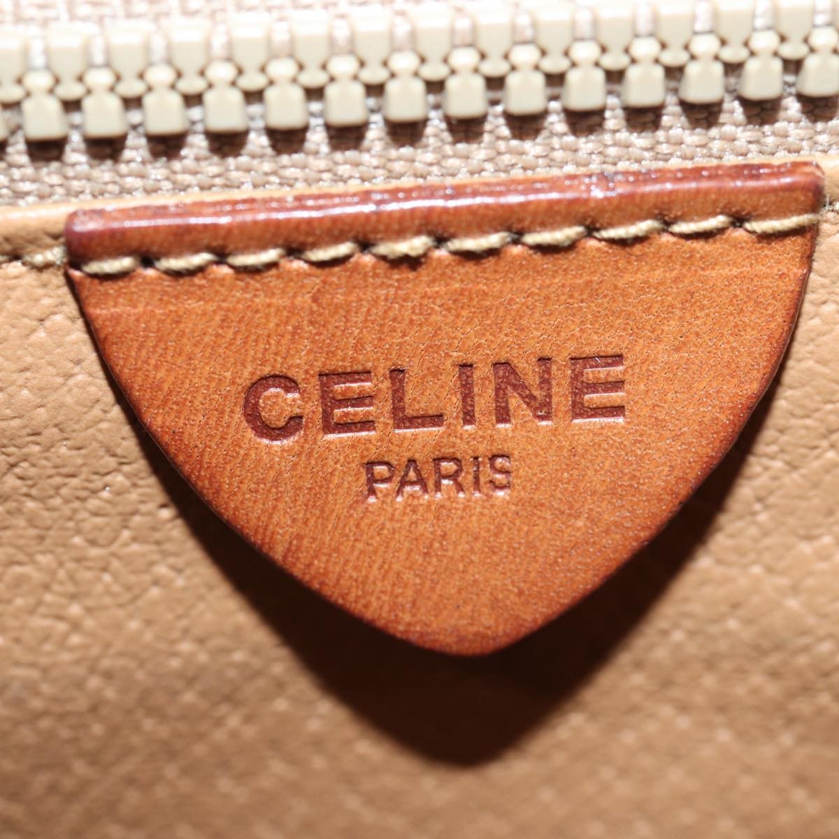 Celine Vintage Macadam Circle Logo Shoulder Bag Canvas And Leather Beige Canvas Shoulder Bag Bag (Pre-Owned)