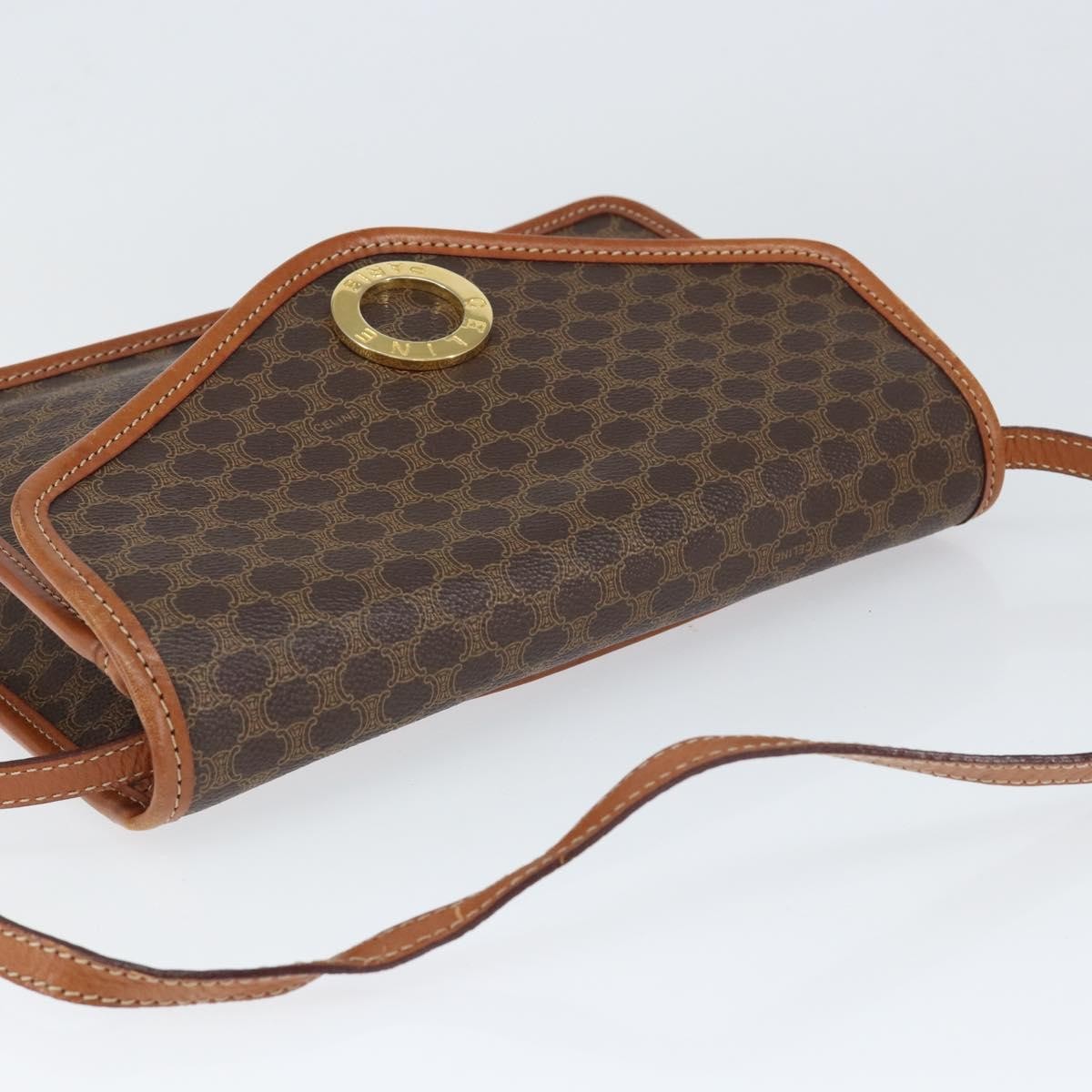 Celine Vintage Macadam Circle Logo Shoulder Bag Canvas And Leather Brown Canvas Shoulder Bag Bag (Pre-Owned)