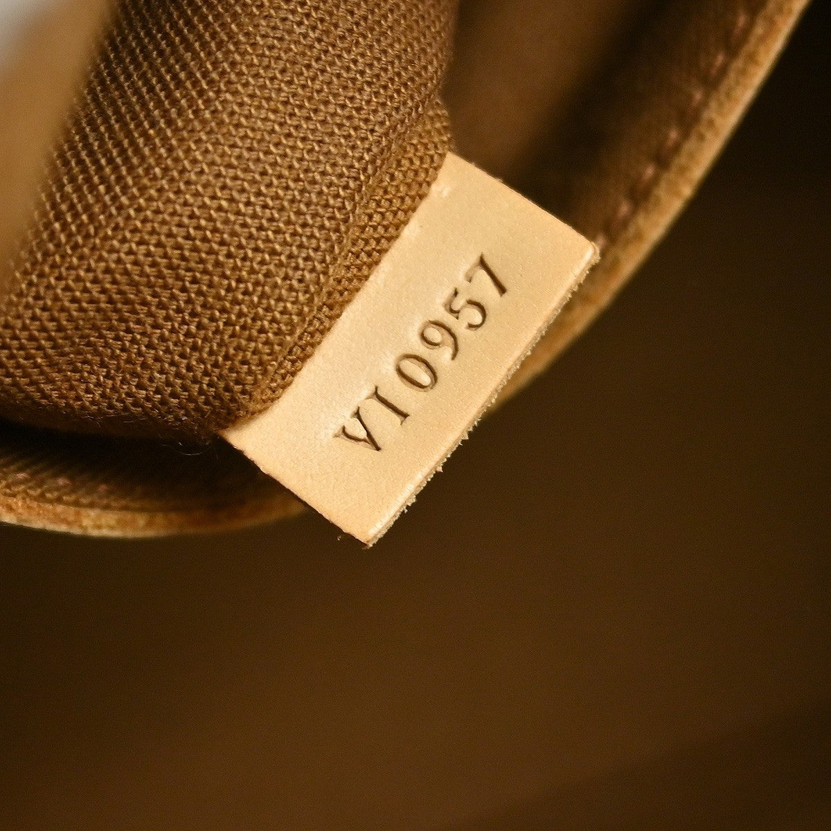 Louis Vuitton Alma Handbag Monogram Canvas Brown Canvas Handbag (Pre-Owned)