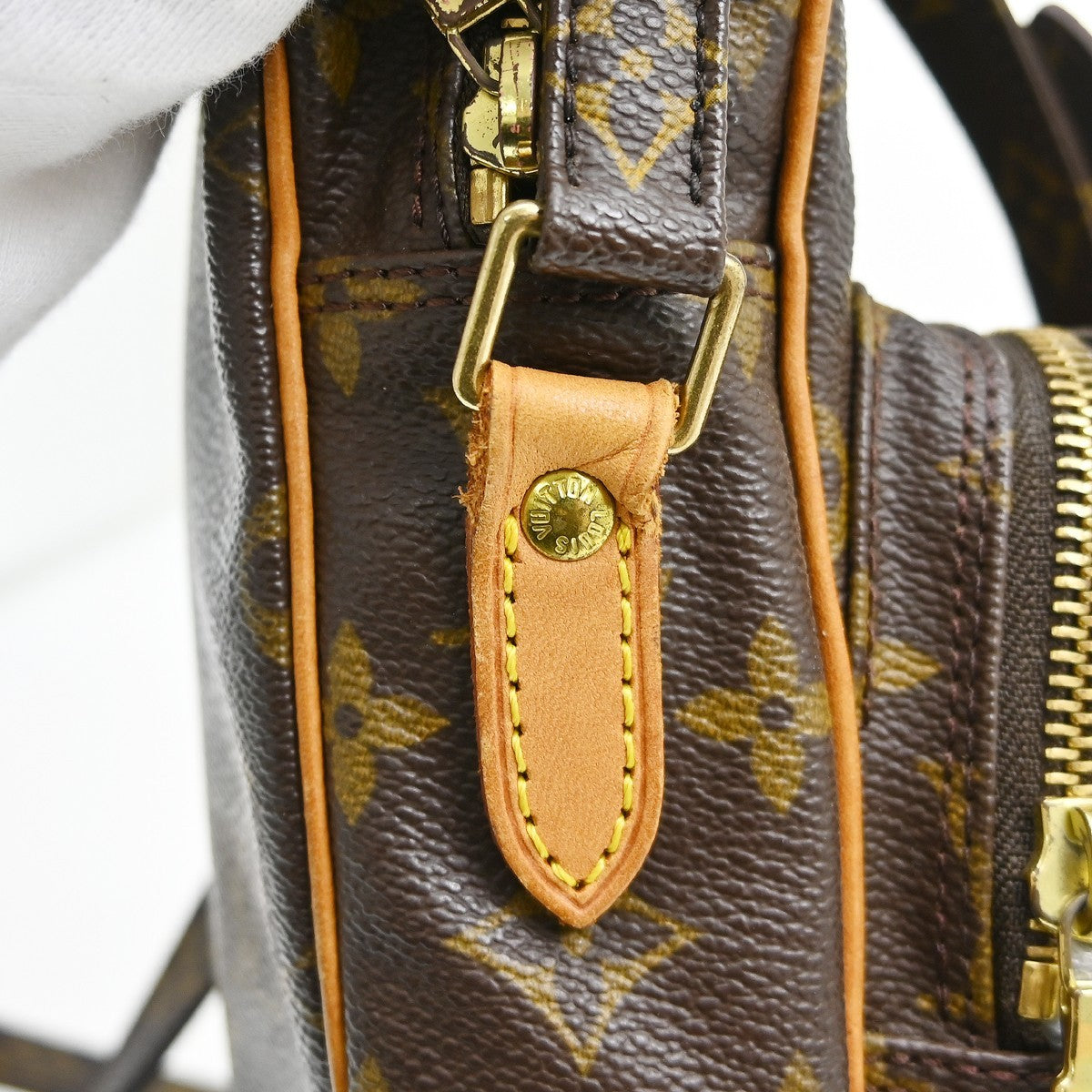 Louis Vuitton Amazone Bag Monogram Canvas Brown Canvas Shoulder Bag Bag (Pre-Owned)