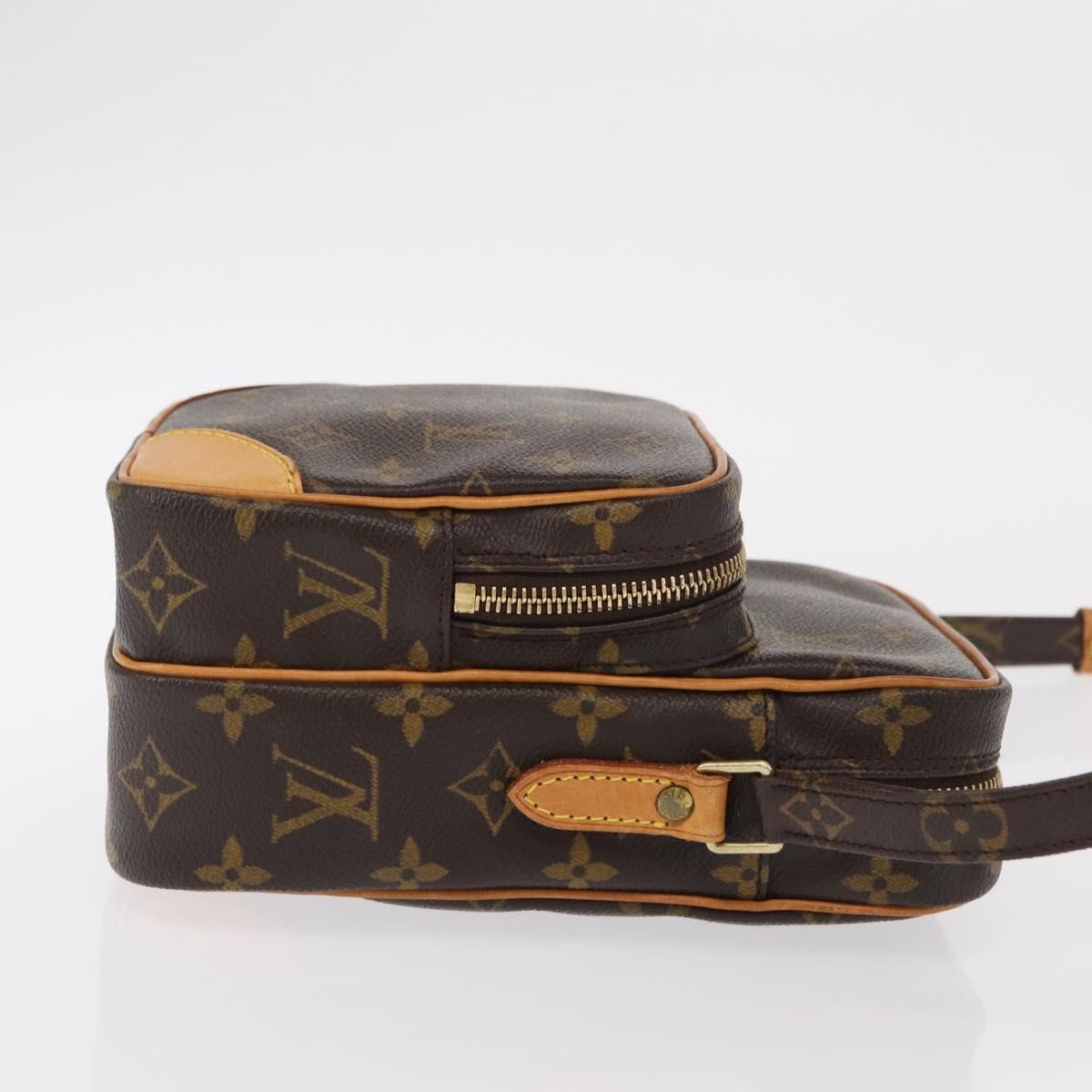 Louis Vuitton Amazone Bag Monogram Canvas Brown Canvas Shoulder Bag Bag (Pre-Owned)