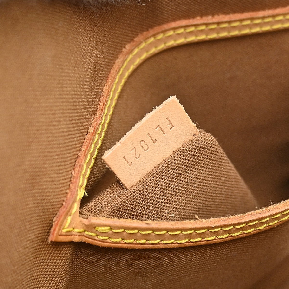 Louis Vuitton Alma Handbag Monogram Canvas Brown Canvas Handbag (Pre-Owned)