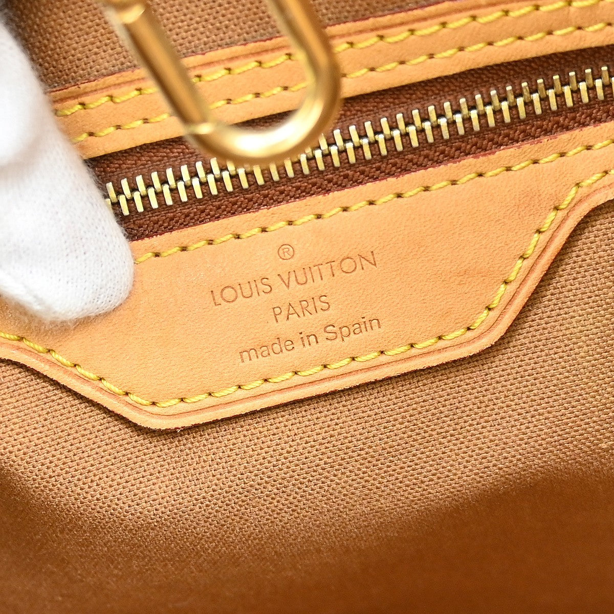 Louis Vuitton Batignolles Handbag Monogram Canvas Brown Canvas Shoulder Bag Bag (Pre-Owned)