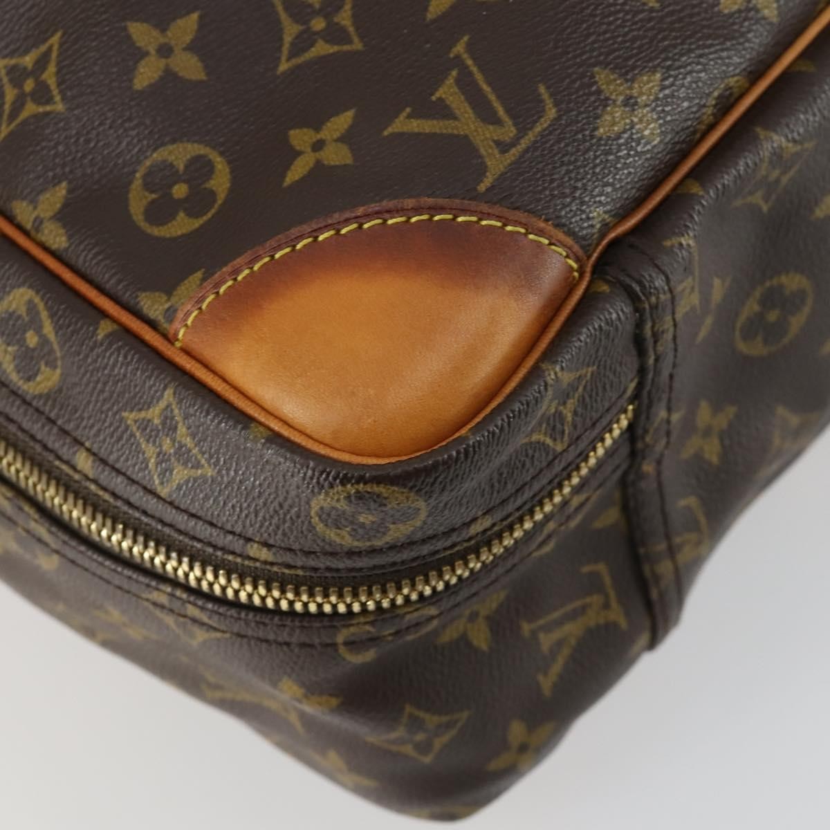 Louis Vuitton Sirius Handbag Monogram Canvas Brown Canvas Travel Bag Bag (Pre-Owned)