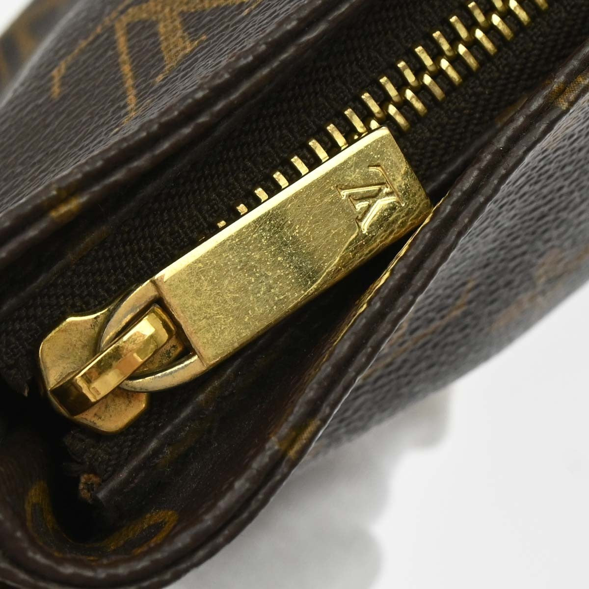 Louis Vuitton Trotteur Handbag Monogram Canvas Brown Canvas Clutche & Pouche Bag (Pre-Owned)