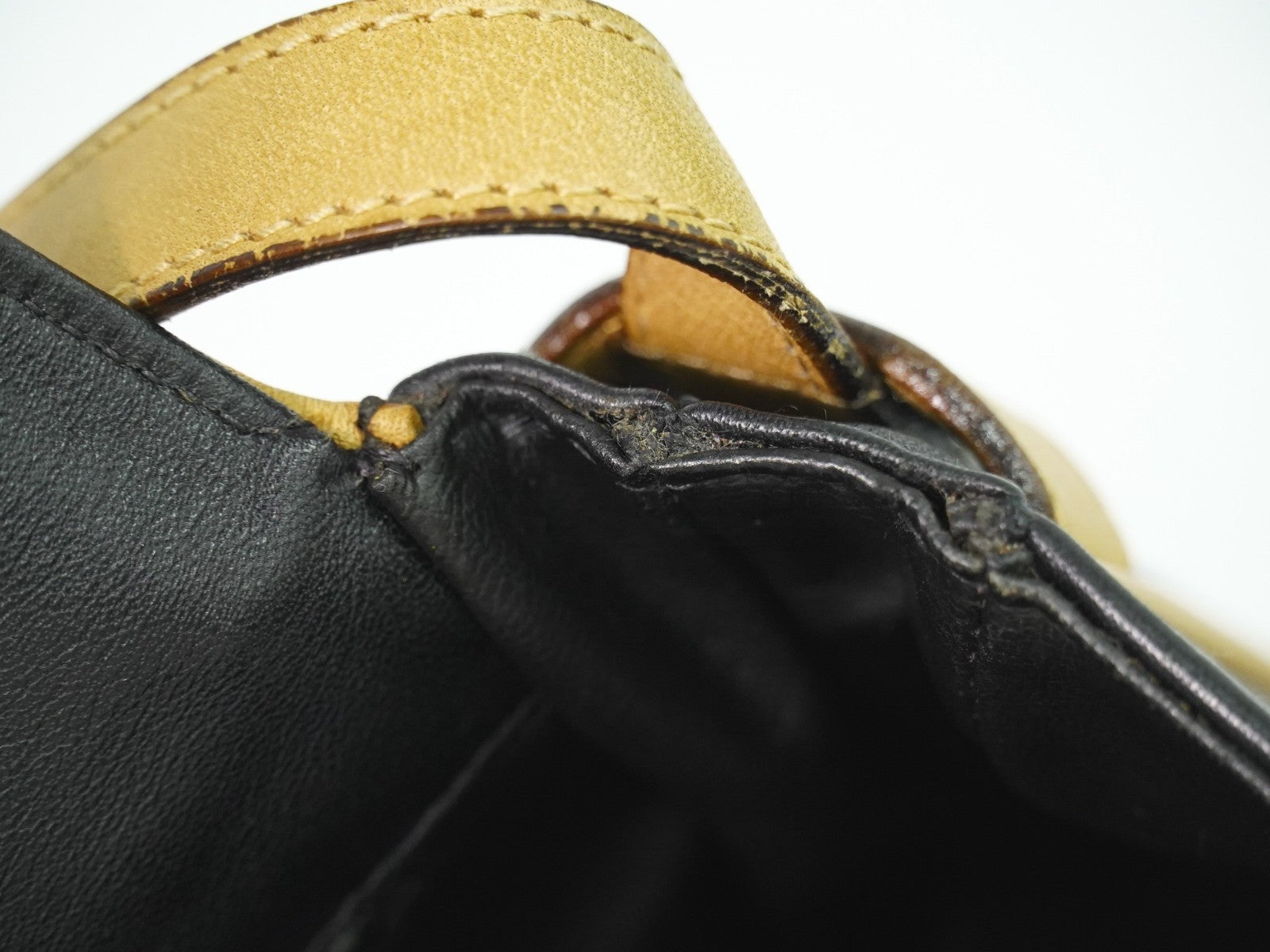 Celine Vintage Shoulder Bag Leather Black Leather Shoulder Bag Bag (Pre-Owned)