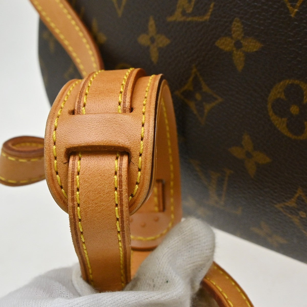 Louis Vuitton Blois Handbag Monogram Canvas Brown Canvas Shoulder Bag Bag (Pre-Owned)