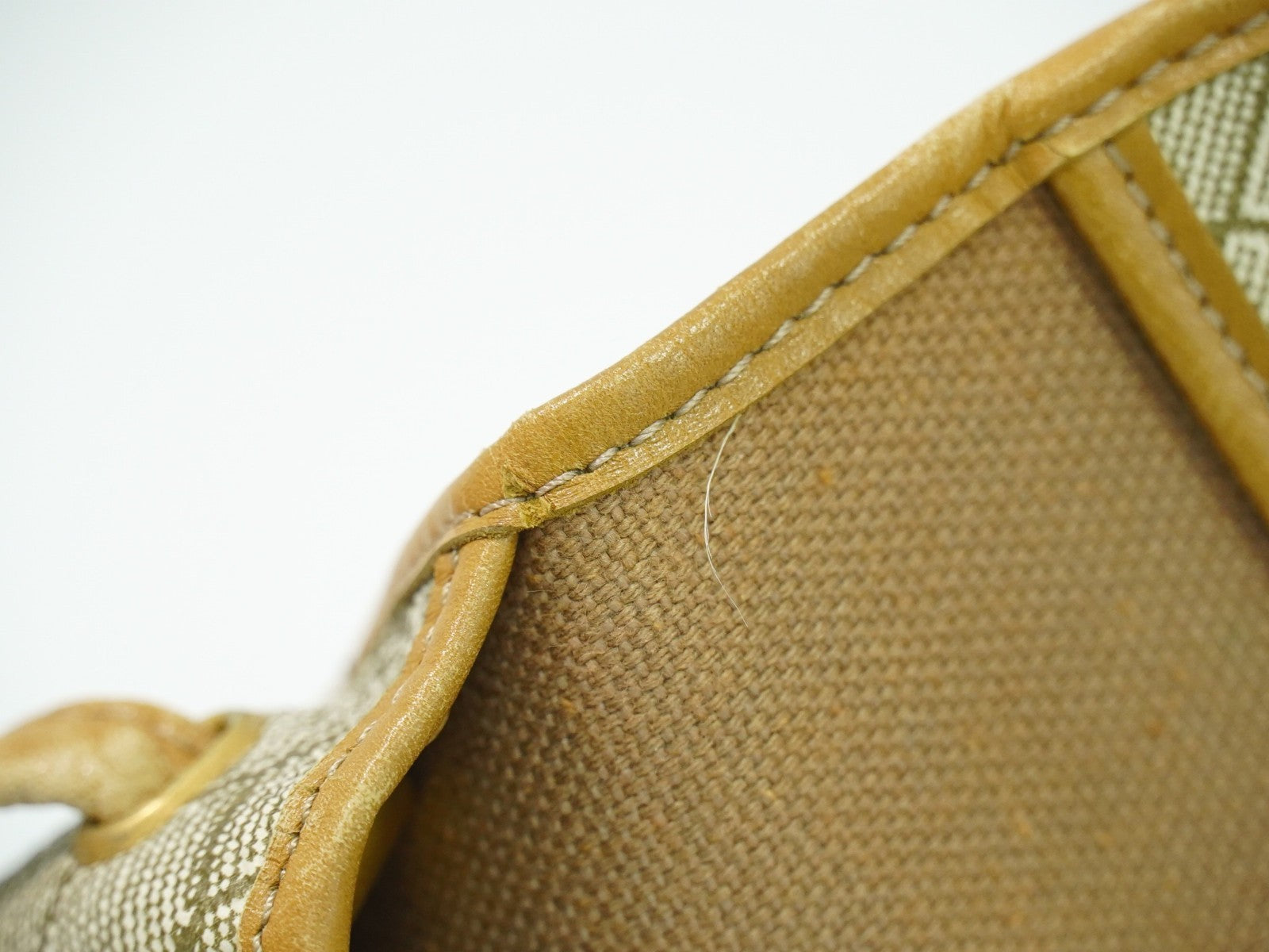 Christian Dior Vintage Honeycomb Shoulder Bag Canvas Beige Canvas Shoulder Bag Bag (Pre-Owned)