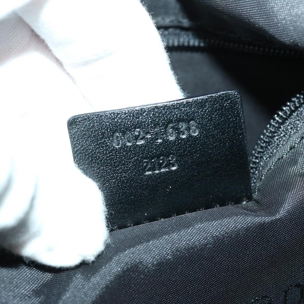 Gucci Vintage Bamboo Handle Bag Nylon Black Nylon Handbag (Pre-Owned)