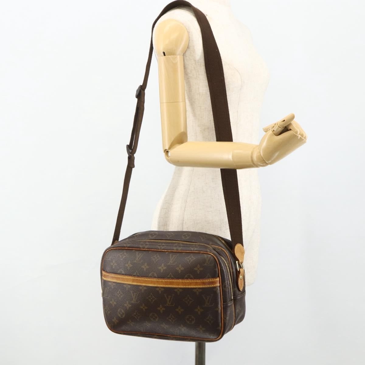 Louis Vuitton Reporter Bag Monogram Canvas Brown Canvas Shoulder Bag Bag (Pre-Owned)