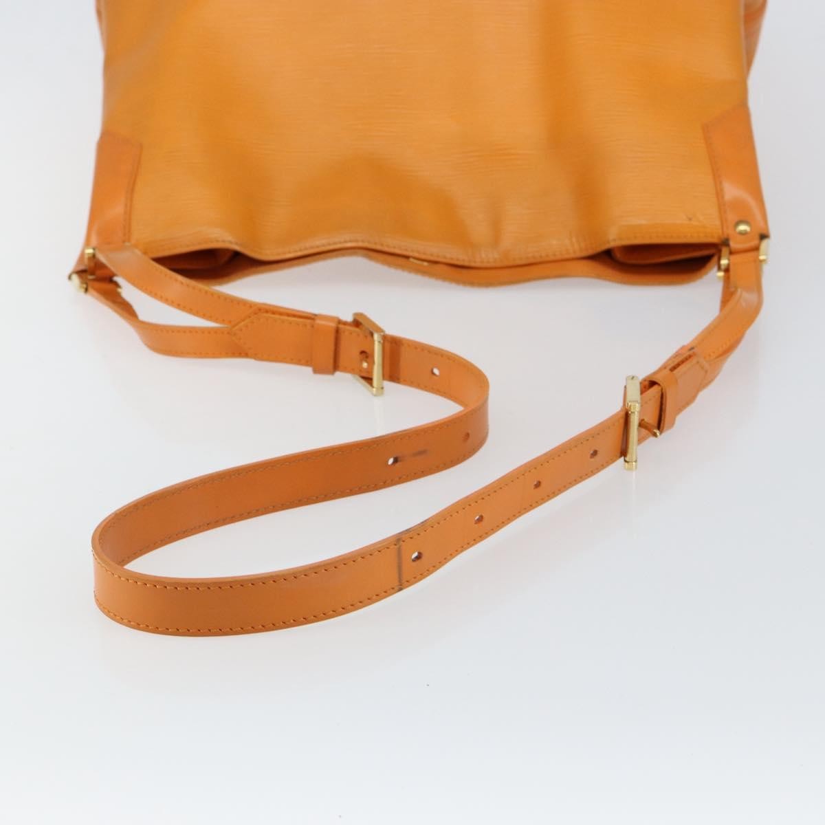 Louis Vuitton Mandara Handbag Epi Leather Orange Leather Shoulder Bag Bag (Pre-Owned)