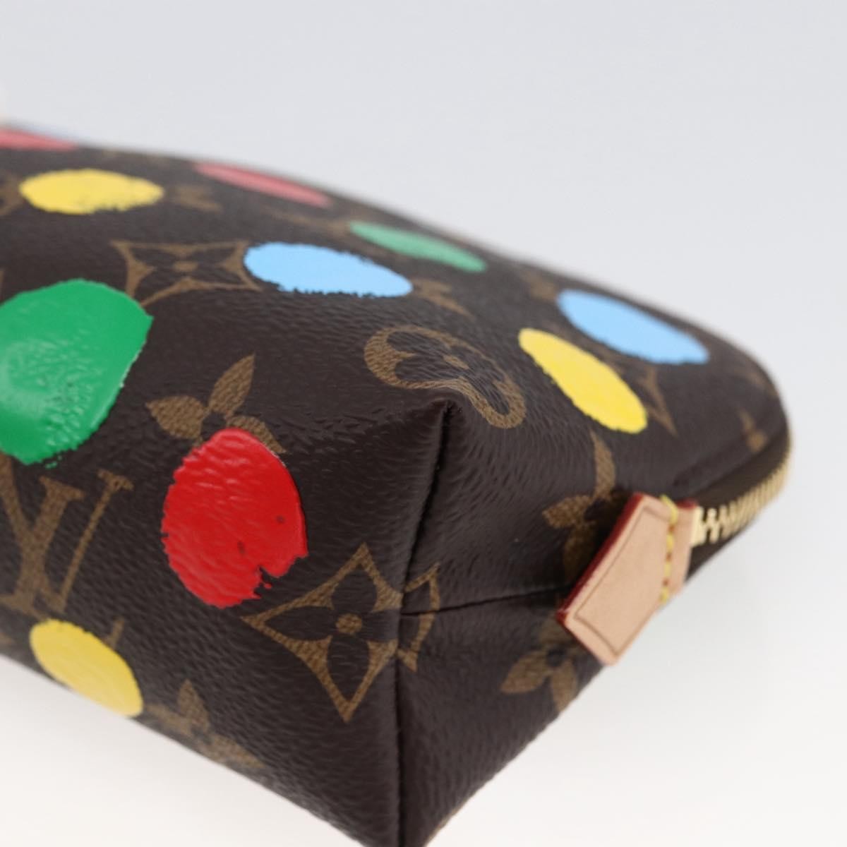 Louis Vuitton Cosmetic Pouch Yayoi Kusama Painted Dots Monogram Canvas Multicolour Canvas Clutche & Pouche Bag (Pre-Owned)