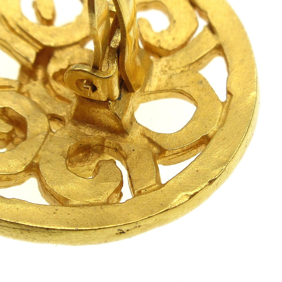 Chanel Cc Round Earrings Metal Gold Gold_Plated Earrings Jewelry (Pre-Owned)