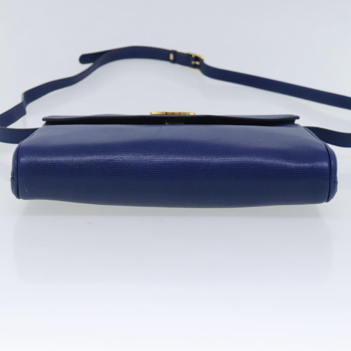 Celine Vintage Circle Logo Crossbody Bag Leather Blue Leather Shoulder Bag Bag (Pre-Owned)