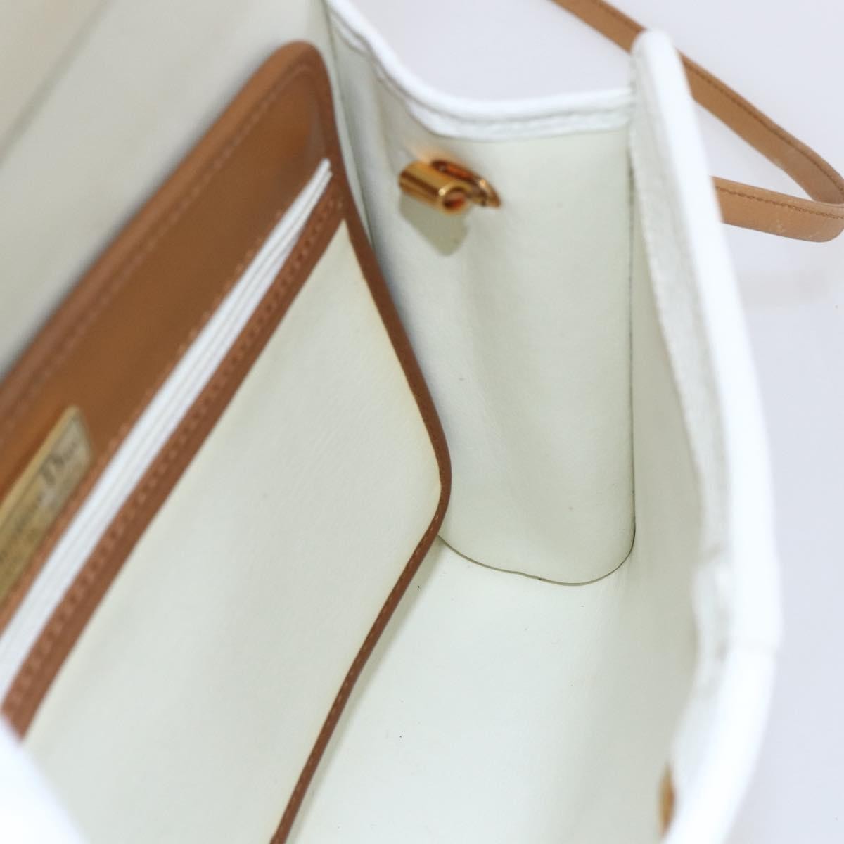 Christian Dior Vintage Cd Logo Shoulder Bag Leather White Leather Shoulder Bag Bag (Pre-Owned)