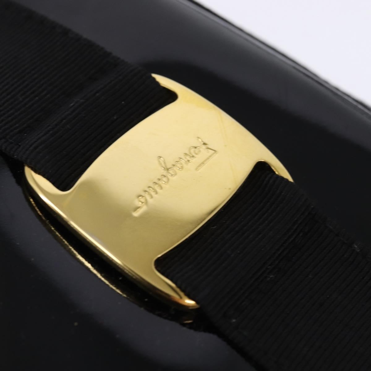 Salvatore Ferragamo Vara Bow Camera Shoulder Bag Patent Leather Black Patent_Leather Shoulder Bag Bag (Pre-Owned)
