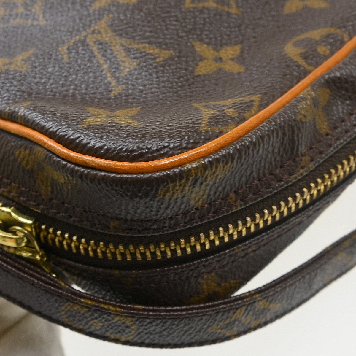 Louis Vuitton Amazone Bag Monogram Canvas Brown Canvas Shoulder Bag Bag (Pre-Owned)