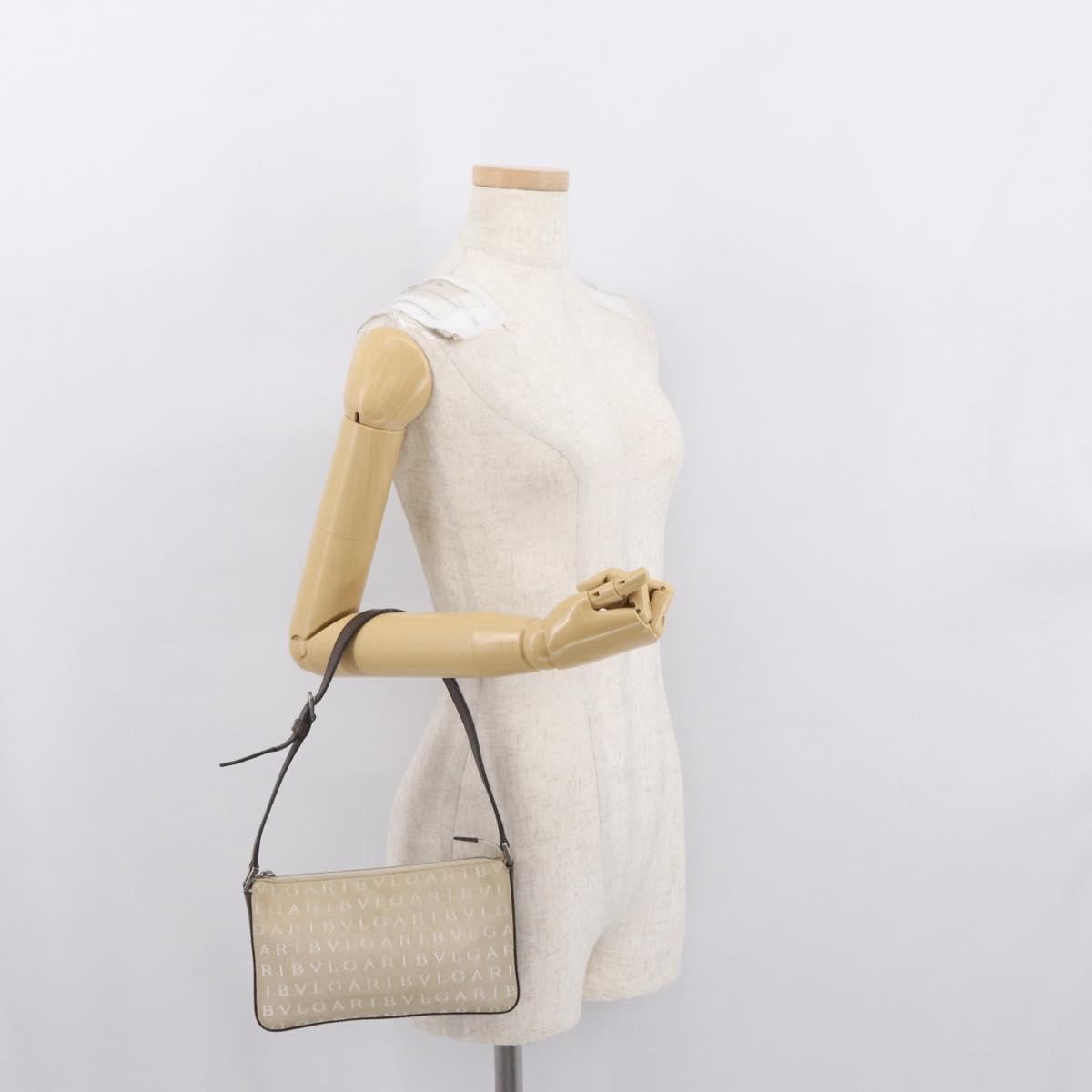 Bvlgari Pouch Canvas Beige Canvas Clutche & Pouche Bag (Pre-Owned)