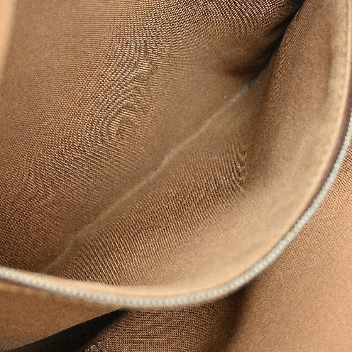 Louis Vuitton Cabas Mezzo Monogram Canvas Brown Canvas Tote Bag Bag (Pre-Owned)