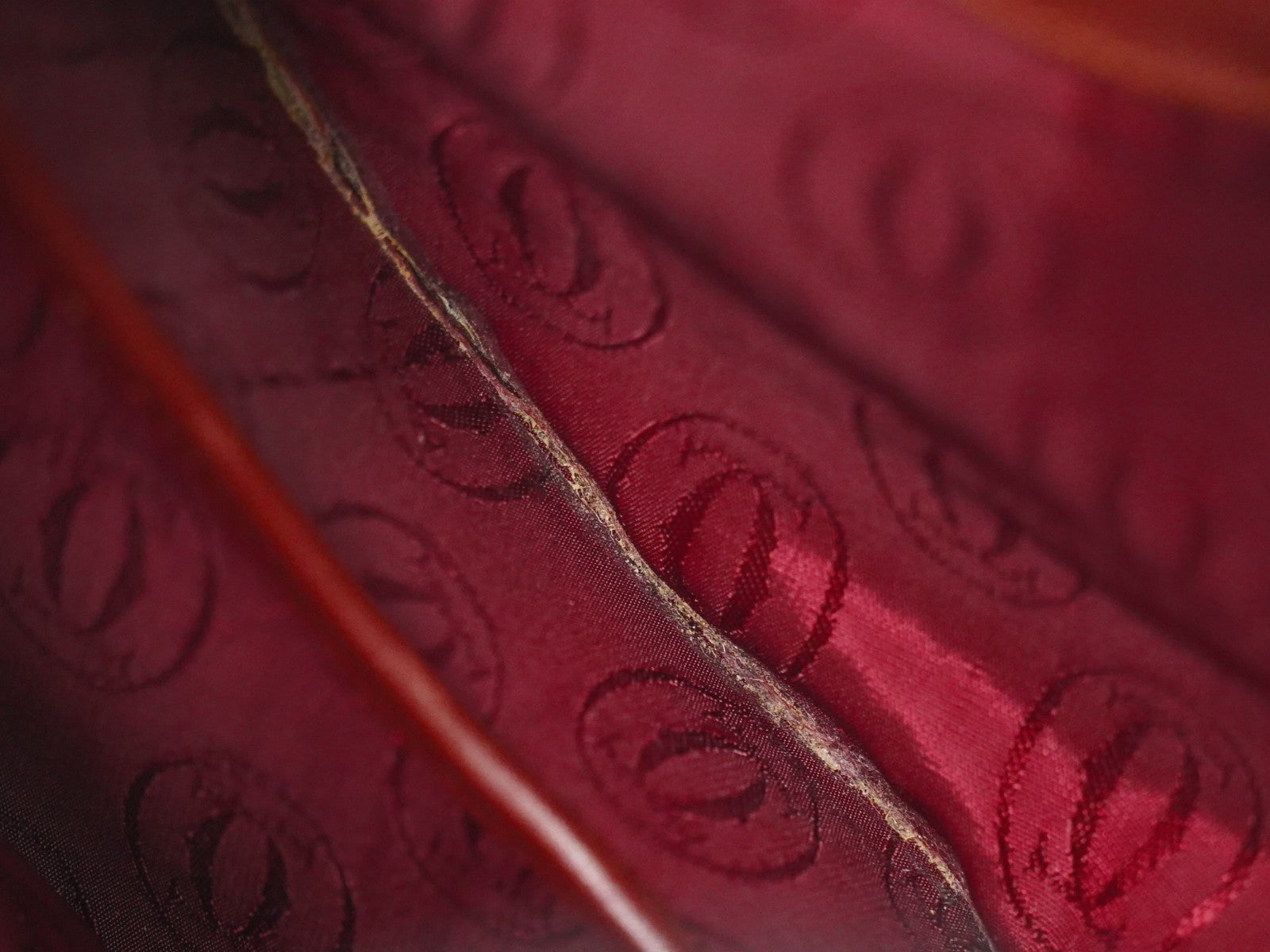 Cartier Must De Cartier Shoulder Bag Leather Burgundy Leather Shoulder Bag Bag (Pre-Owned)