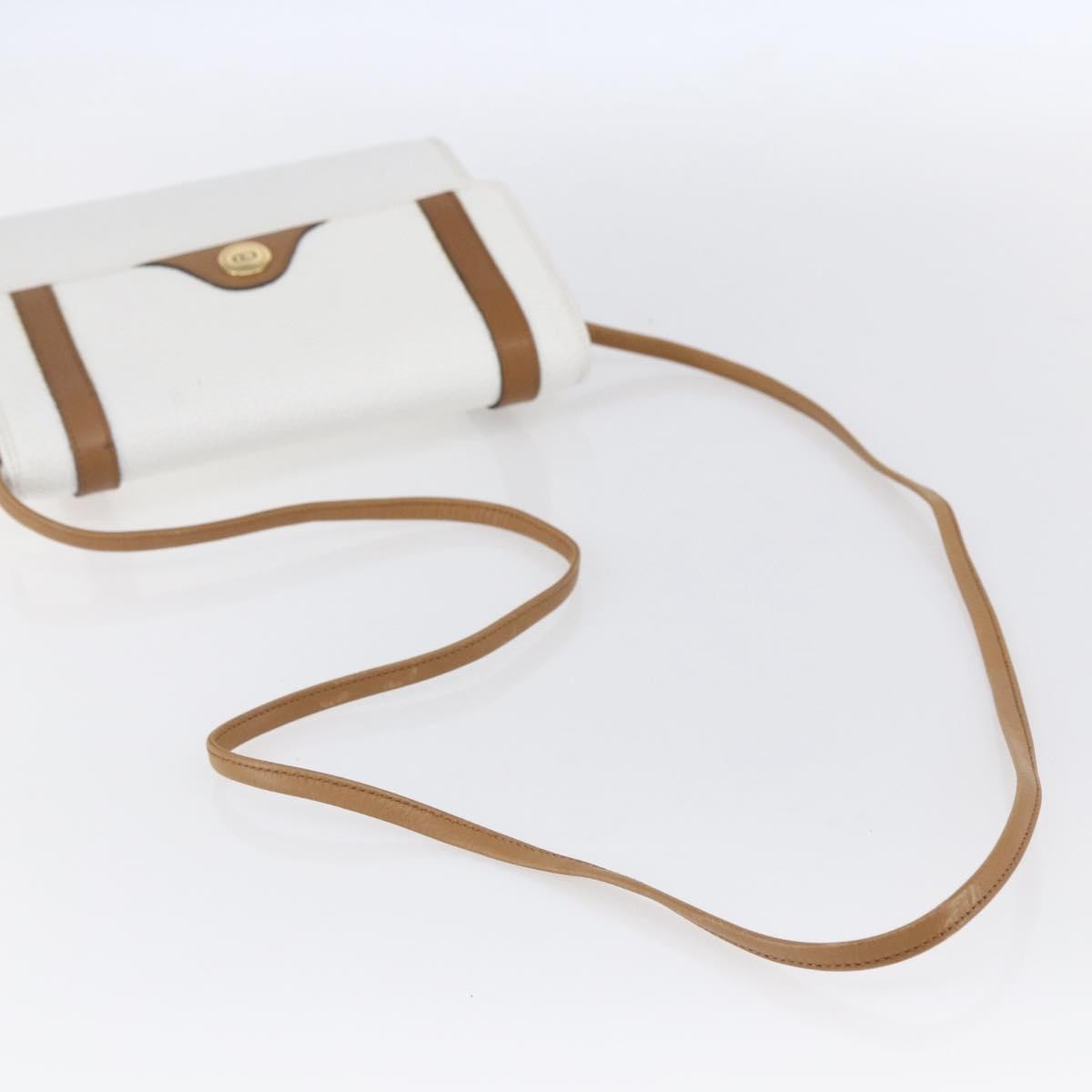 Christian Dior Vintage Cd Logo Shoulder Bag Leather White Leather Shoulder Bag Bag (Pre-Owned)