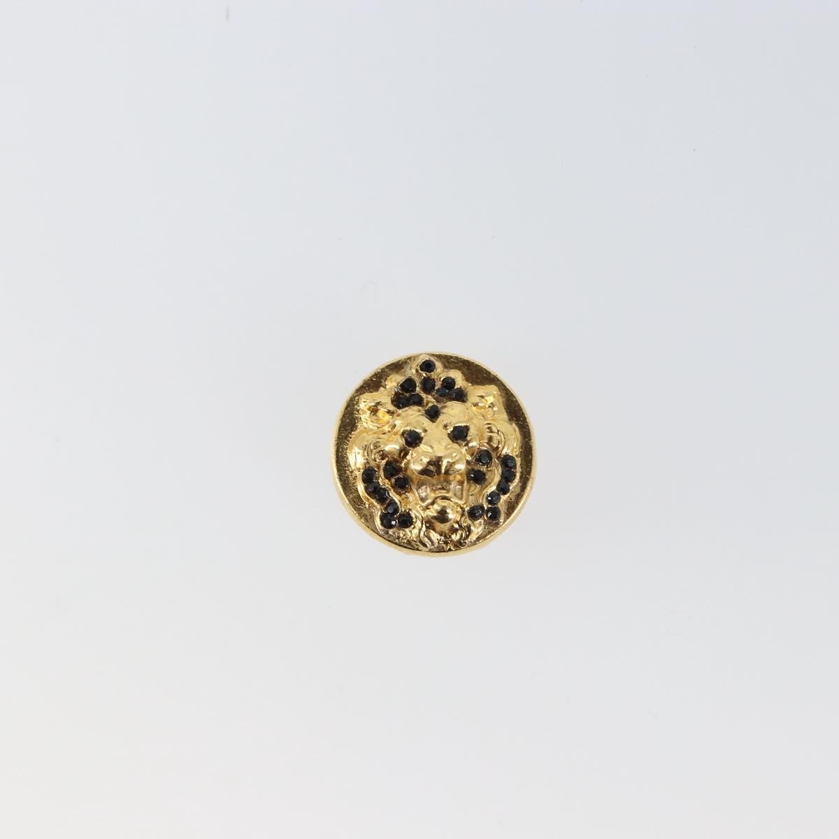 Chanel Vintage Cc Round Clip-On Earrings Metal Gold Metal Earrings Jewelry (Pre-Owned)