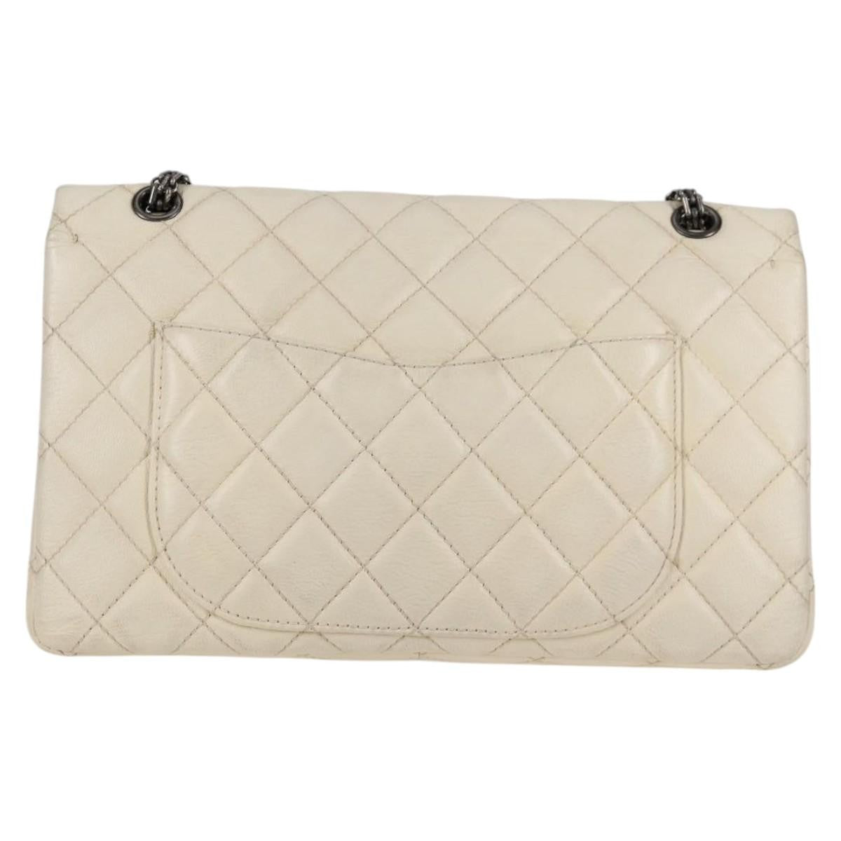 Chanel Reissue 2.55 Flap Bag Quilted Caviar White Leather Shoulder Bag Bag (Pre-Owned)