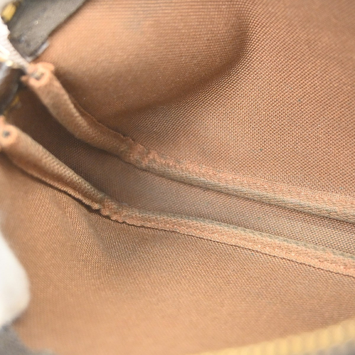 Louis Vuitton Pochette Accessoires Nm Monogram Canvas Brown Canvas Clutche & Pouche Bag (Pre-Owned)