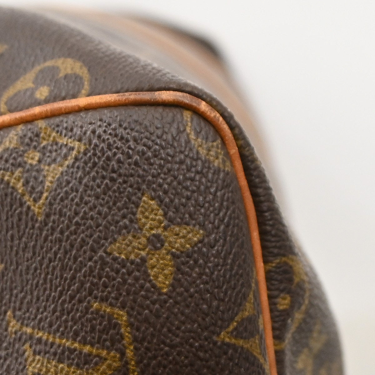 Louis Vuitton Keepall Bag Monogram Canvas Brown Canvas Travel Bag Bag (Pre-Owned)