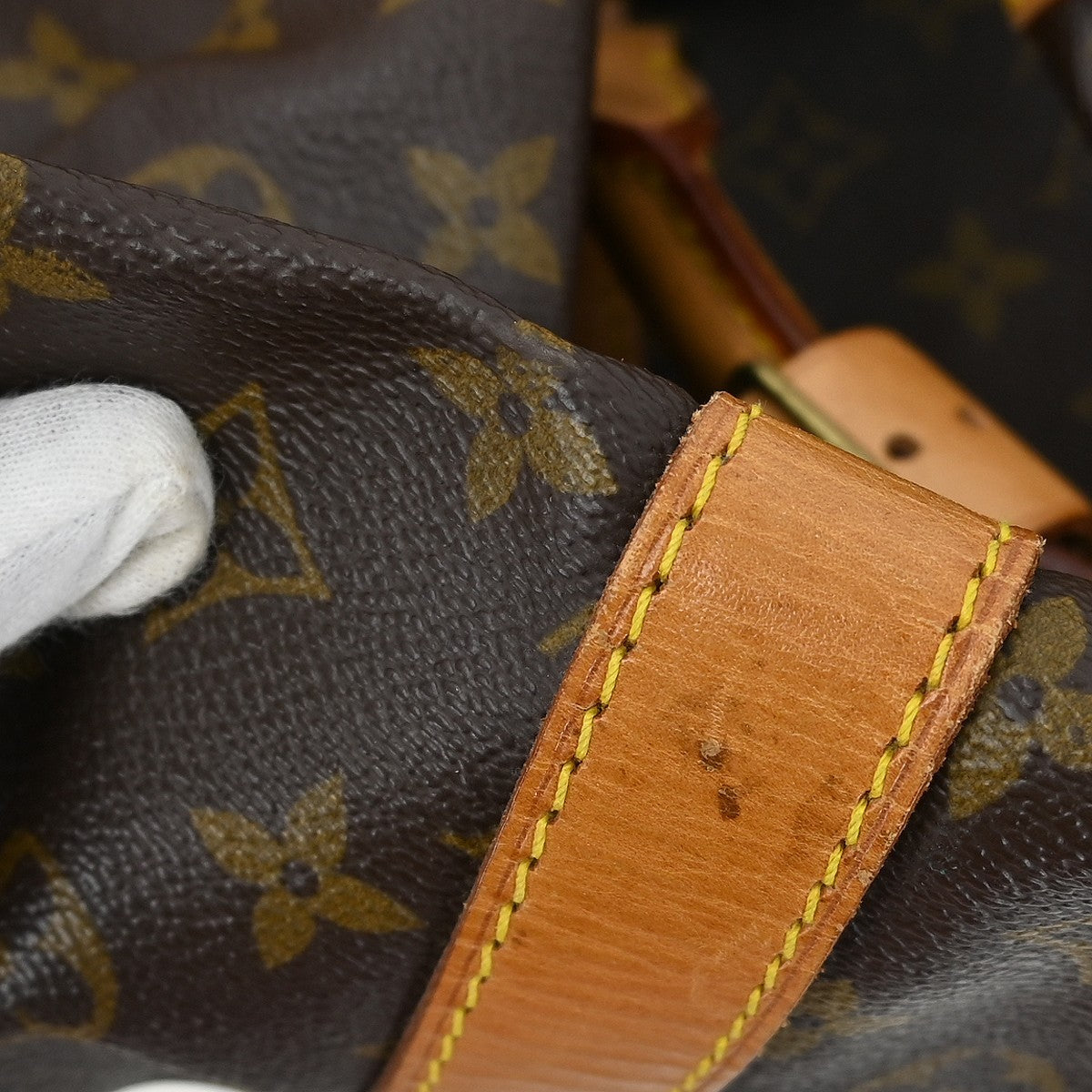 Louis Vuitton Keepall Bandouliere Bag Monogram Canvas Brown Canvas Travel Bag Bag (Pre-Owned)