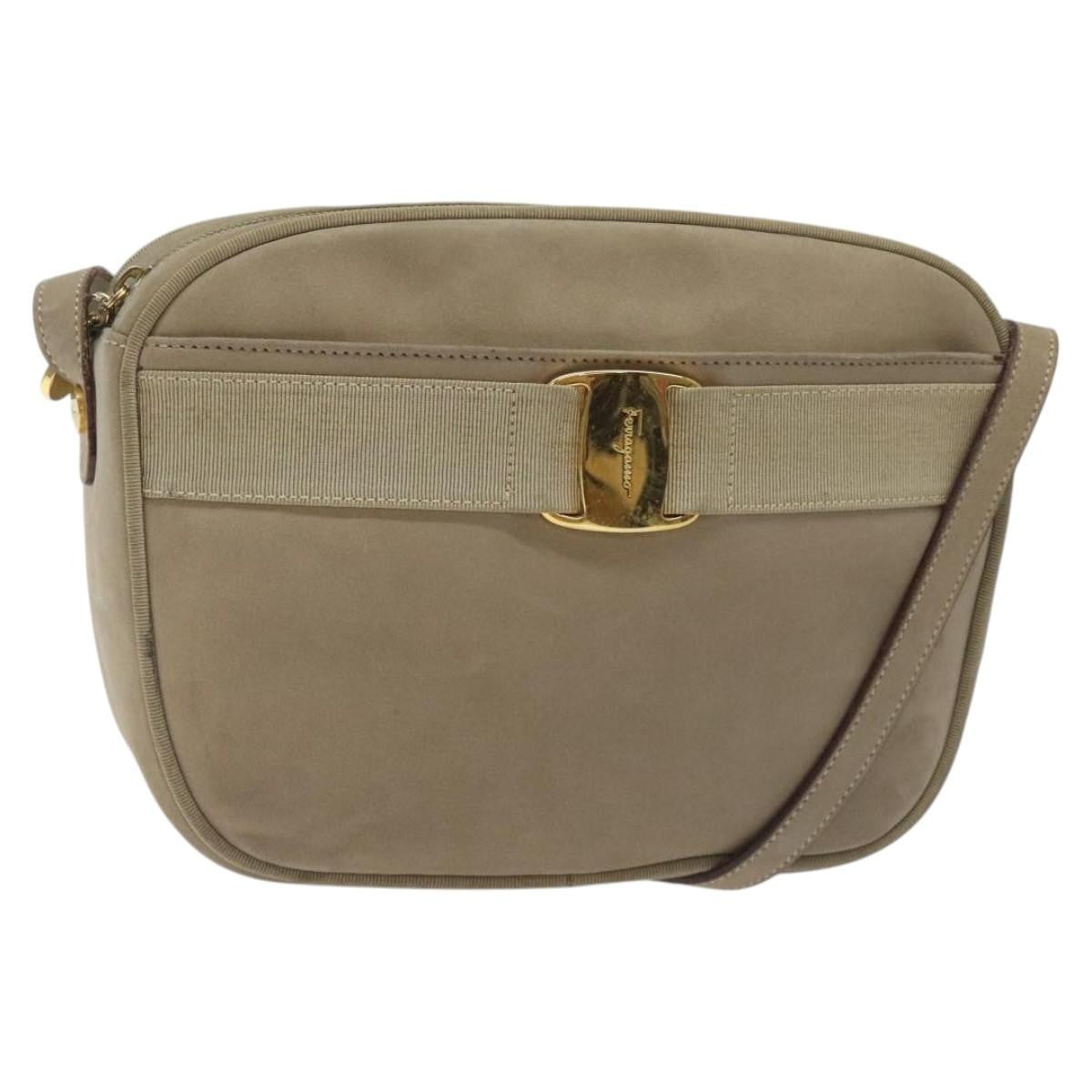 Salvatore Ferragamo Vara Bow Camera Shoulder Bag Suede Beige Suede Shoulder Bag Bag (Pre-Owned)