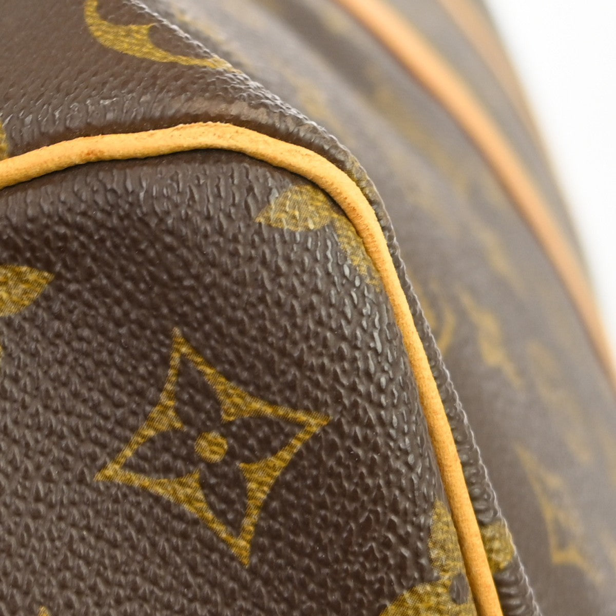Louis Vuitton Keepall Bag Monogram Canvas Brown Canvas Travel Bag Bag (Pre-Owned)