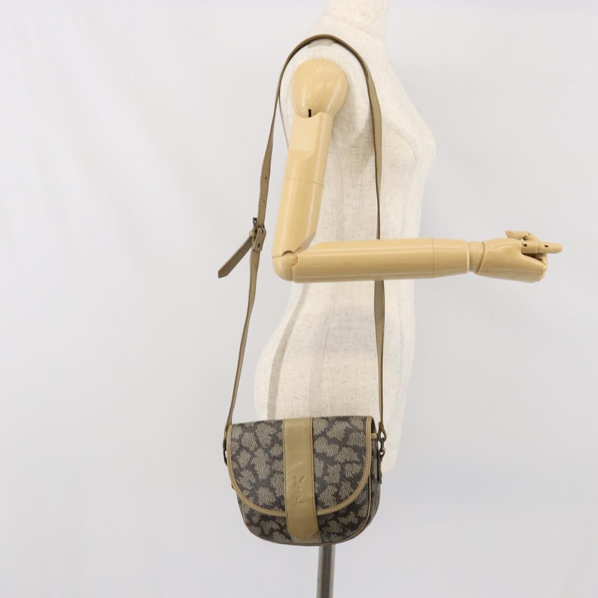 Saint Laurent Vintage Shoulder Bag Pvc Leather Gray Pvc Shoulder Bag Bag (Pre-Owned)
