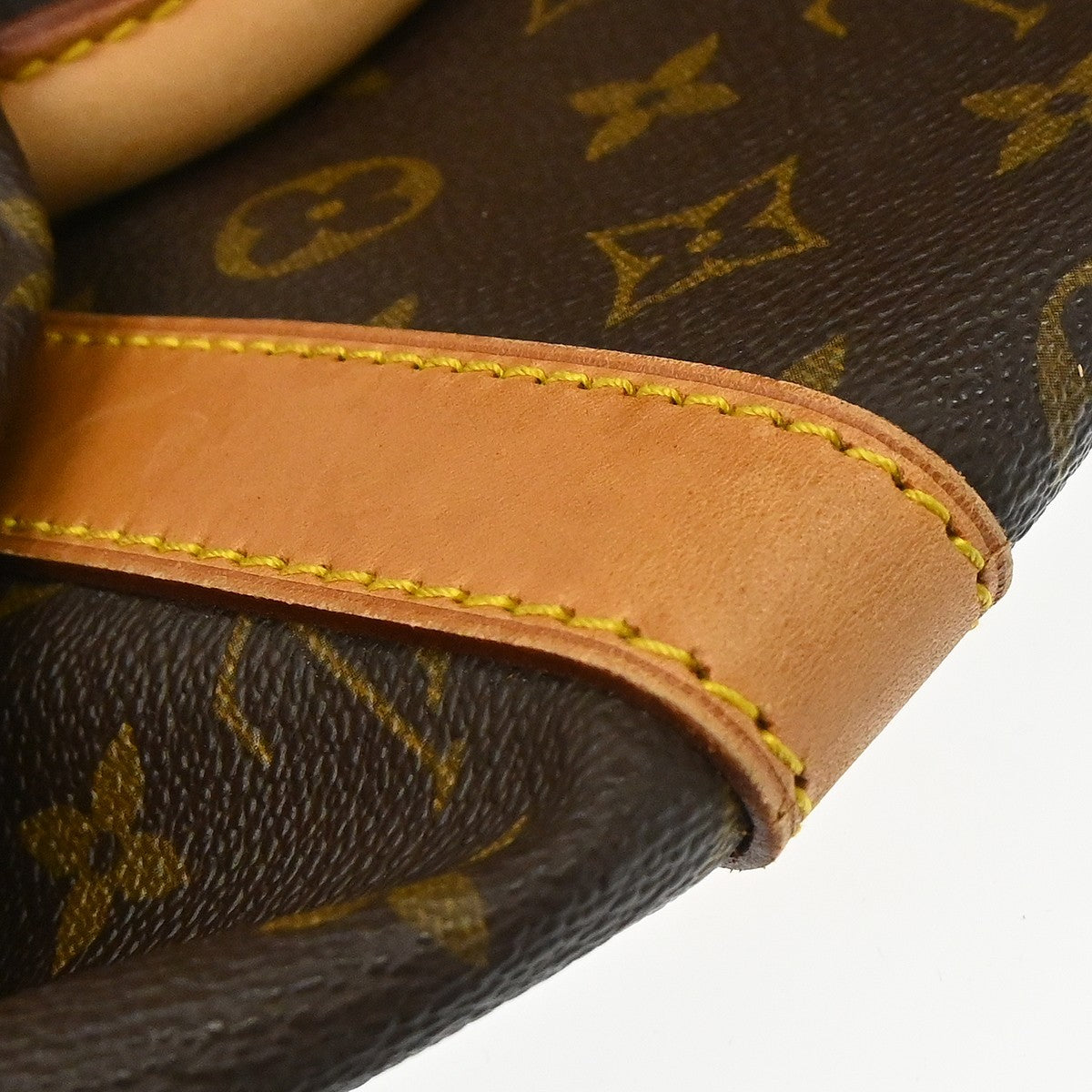 Louis Vuitton Keepall Bag Monogram Canvas Brown Canvas Travel Bag Bag (Pre-Owned)