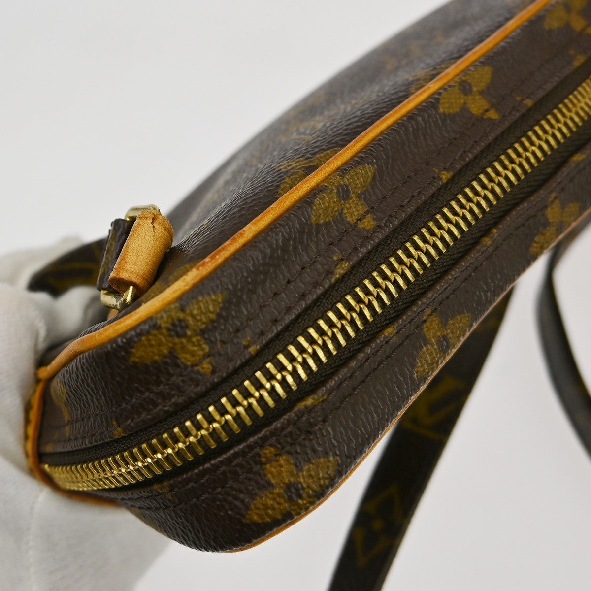 Louis Vuitton Pochette Marly Bandouliere Bag Monogram Canvas Brown Canvas Shoulder Bag Bag (Pre-Owned)