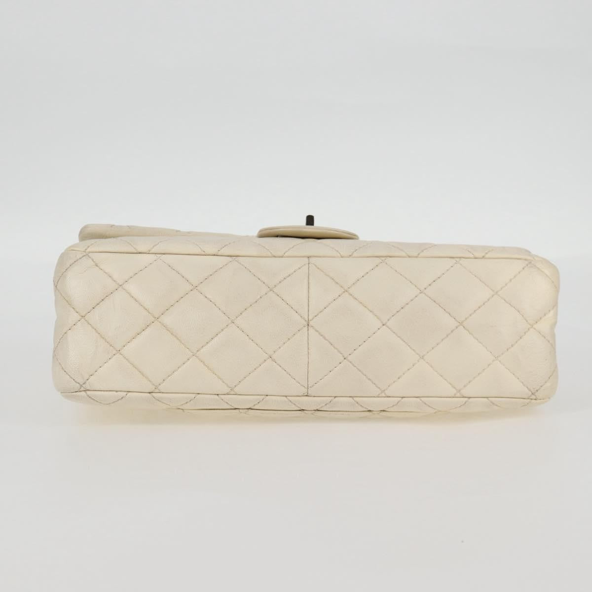 Chanel Reissue 2.55 Flap Bag Quilted Caviar White Leather Shoulder Bag Bag (Pre-Owned)