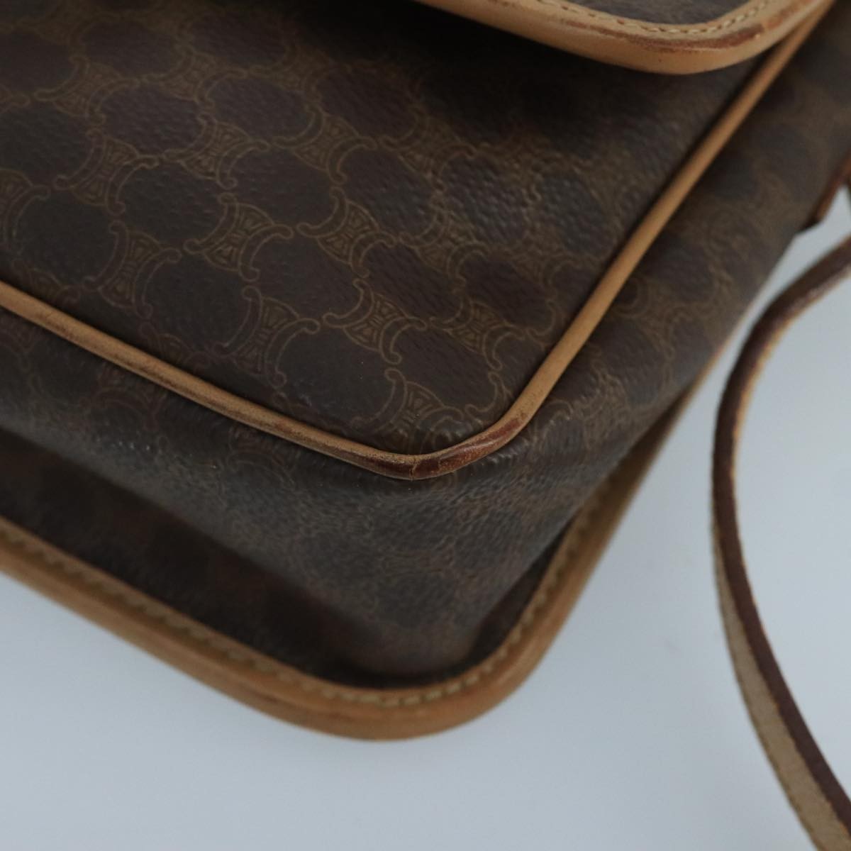 Celine Vintage Macadam Circle Logo Shoulder Bag Canvas And Leather Brown Canvas Shoulder Bag Bag (Pre-Owned)