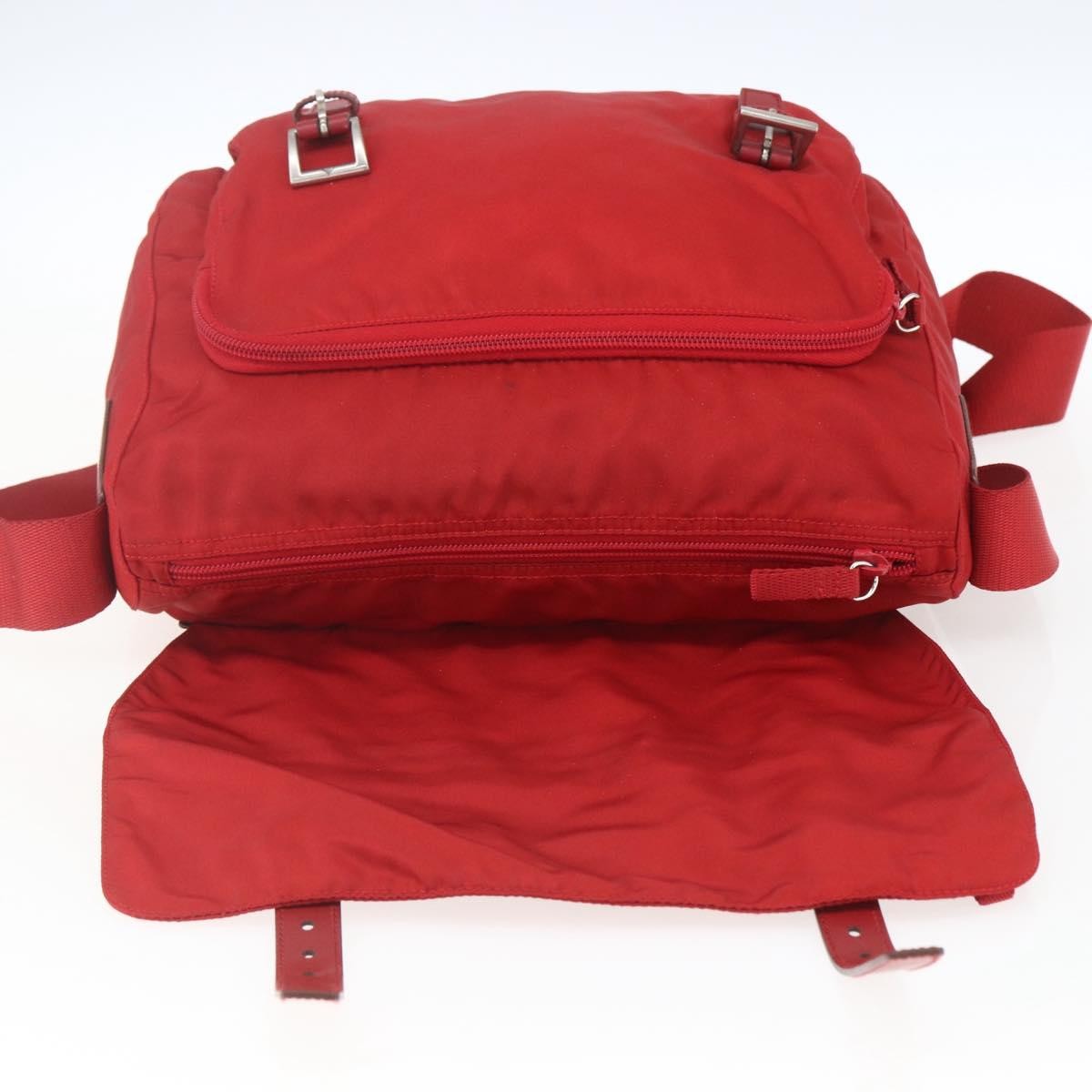 Prada Zip Buckle Messenger Bag Tessuto Red Nylon Shoulder Bag Bag (Pre-Owned)