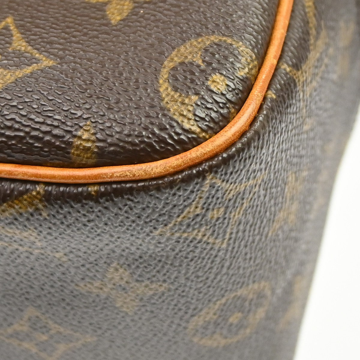 Louis Vuitton Cite Handbag Monogram Canvas Brown Canvas Shoulder Bag Bag (Pre-Owned)