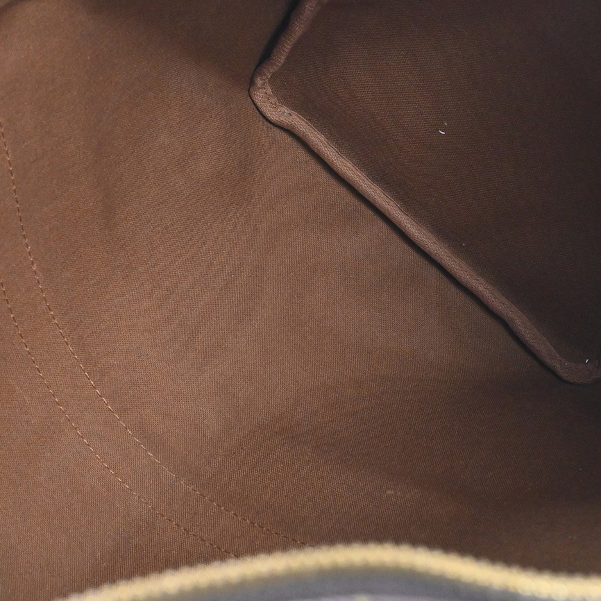 Louis Vuitton Keepall Bag Monogram Canvas Brown Canvas Travel Bag Bag (Pre-Owned)