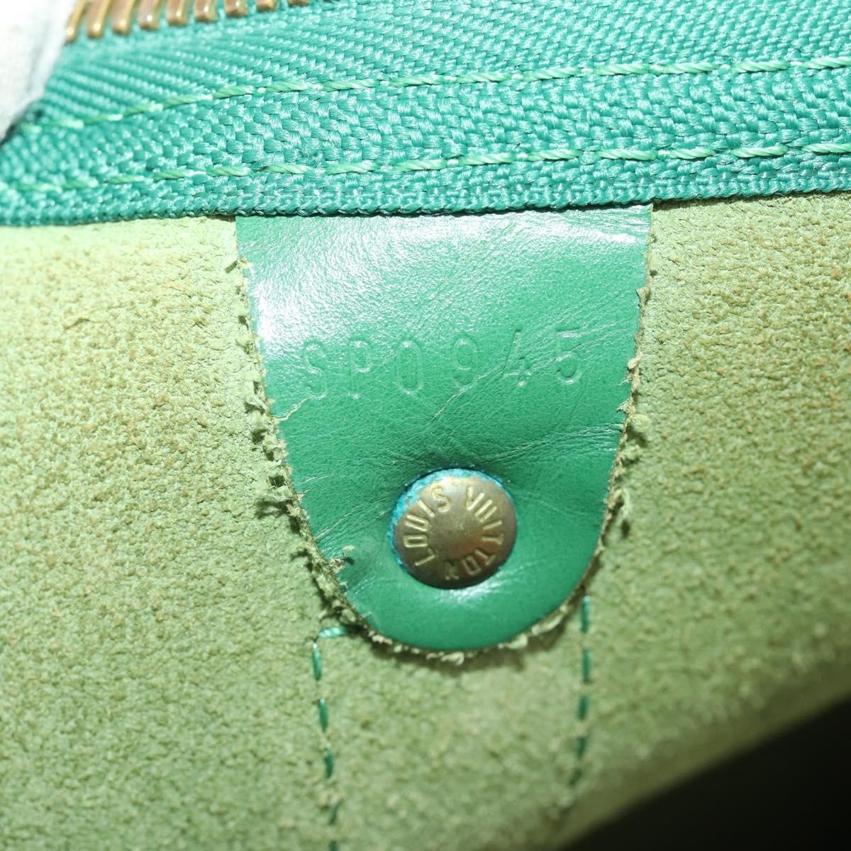 Louis Vuitton Keepall Bag Epi Leather Green Leather Travel Bag Bag (Pre-Owned)