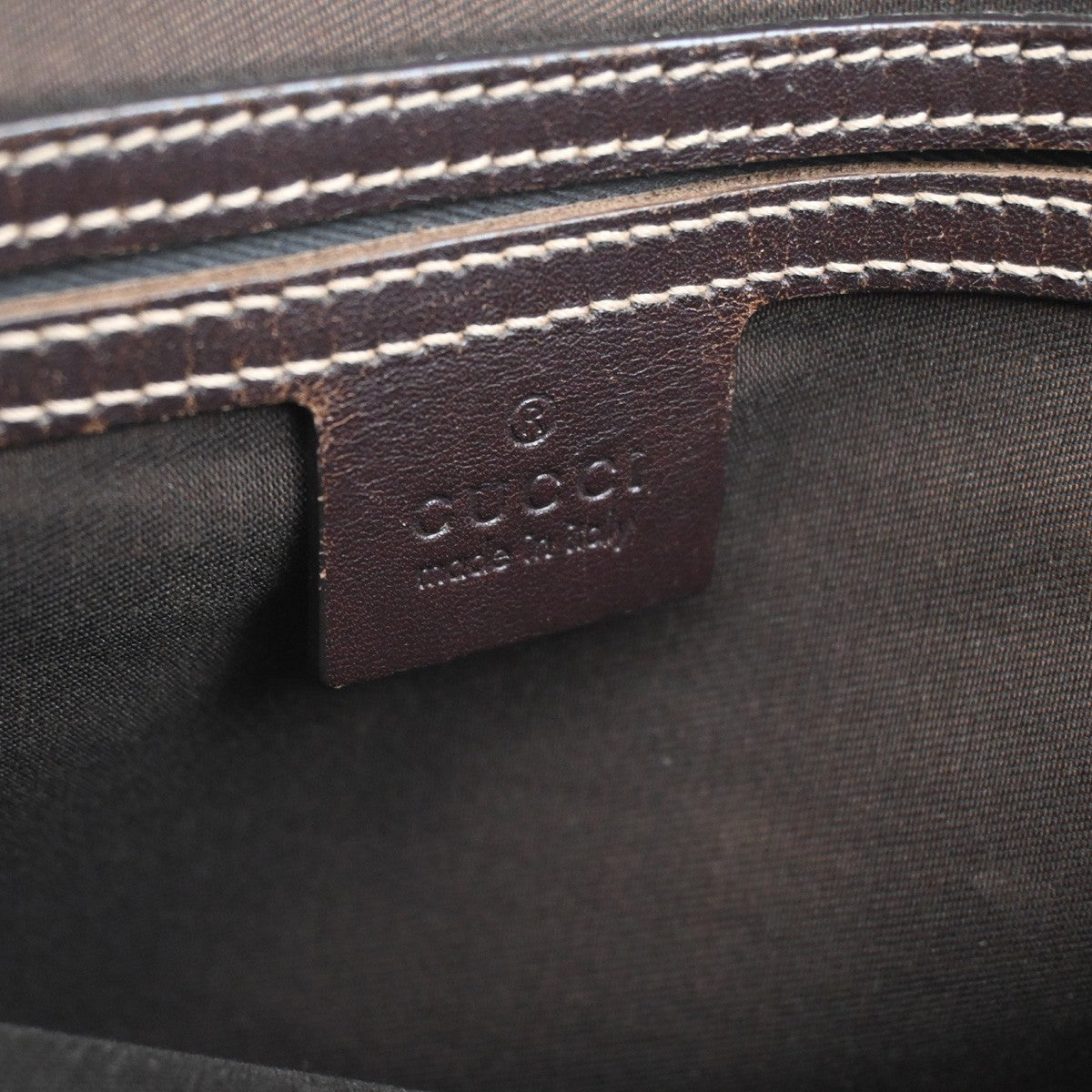 Gucci Zip Top Messenger Bag Gg Coated Canvas Brown Canvas Shoulder Bag Bag (Pre-Owned)