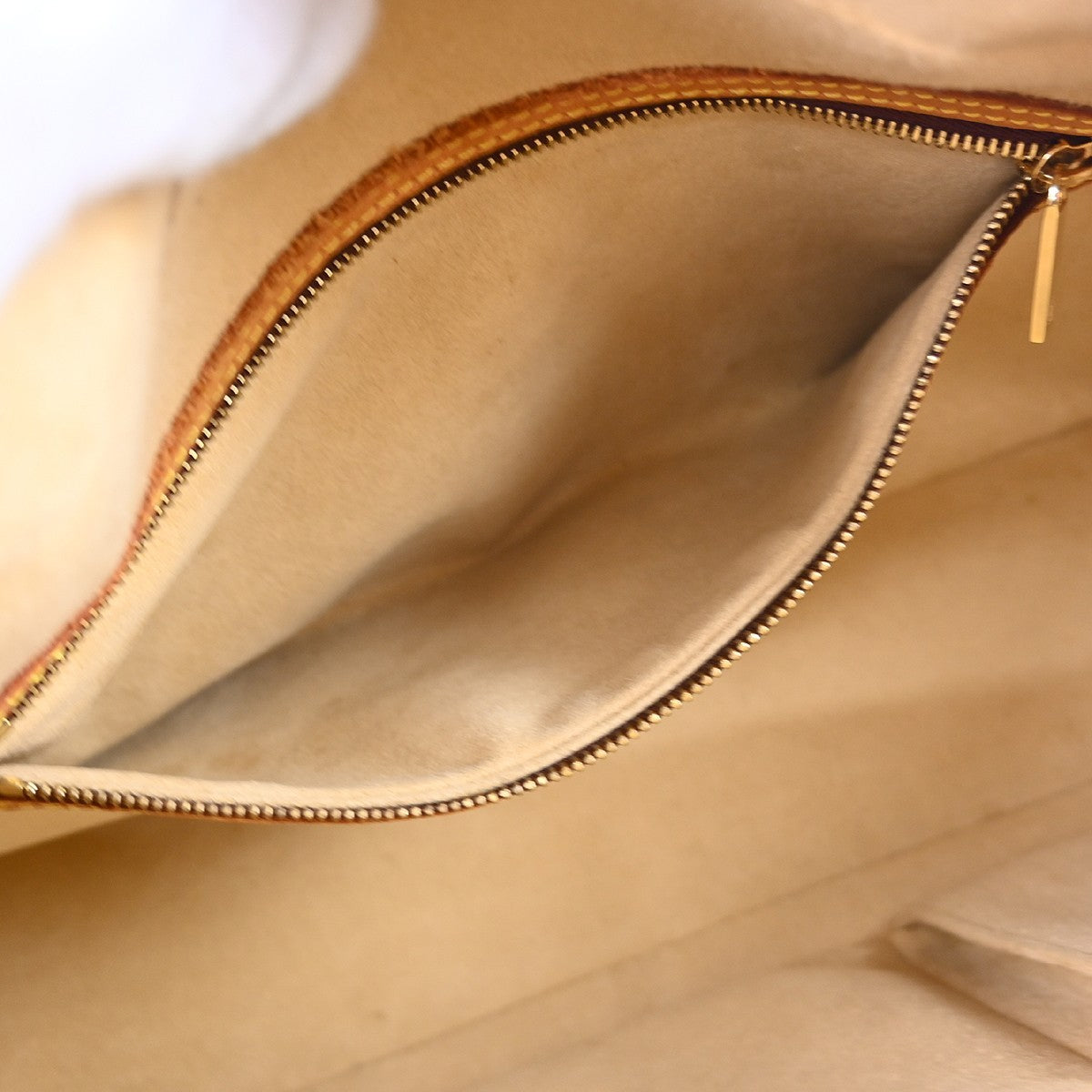 Louis Vuitton Cite Handbag Monogram Canvas Brown Canvas Shoulder Bag Bag (Pre-Owned)