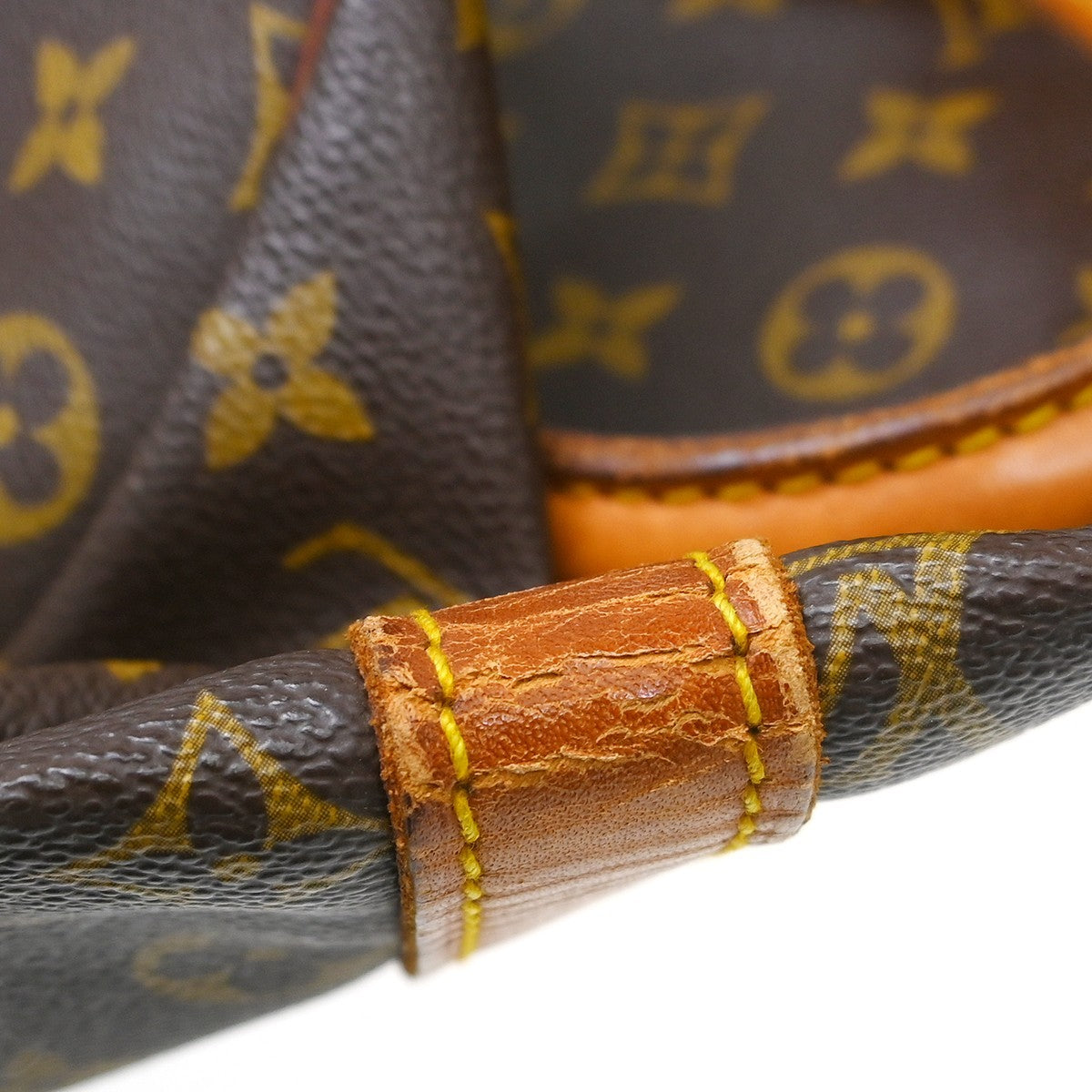 Louis Vuitton Keepall Bag Monogram Canvas Brown Canvas Travel Bag Bag (Pre-Owned)
