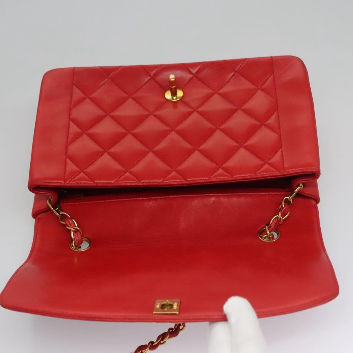Chanel Vintage Diana Flap Bag Quilted Lambskin Red Leather Crossbody Bag Bag (Pre-Owned)