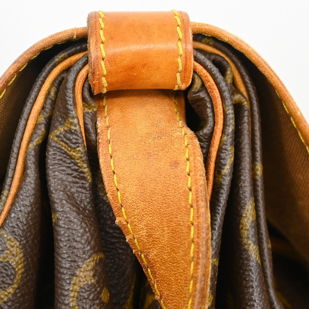 Louis Vuitton Saumur Handbag Monogram Canvas Brown Canvas Shoulder Bag Bag (Pre-Owned)