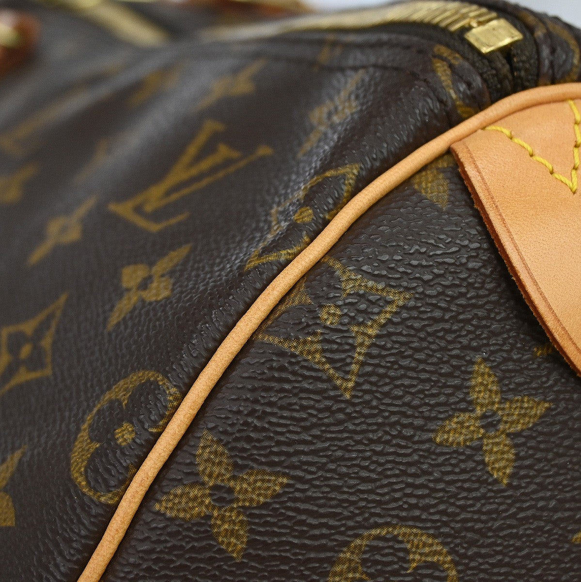 Louis Vuitton Keepall Bag Monogram Canvas Brown Canvas Travel Bag Bag (Pre-Owned)