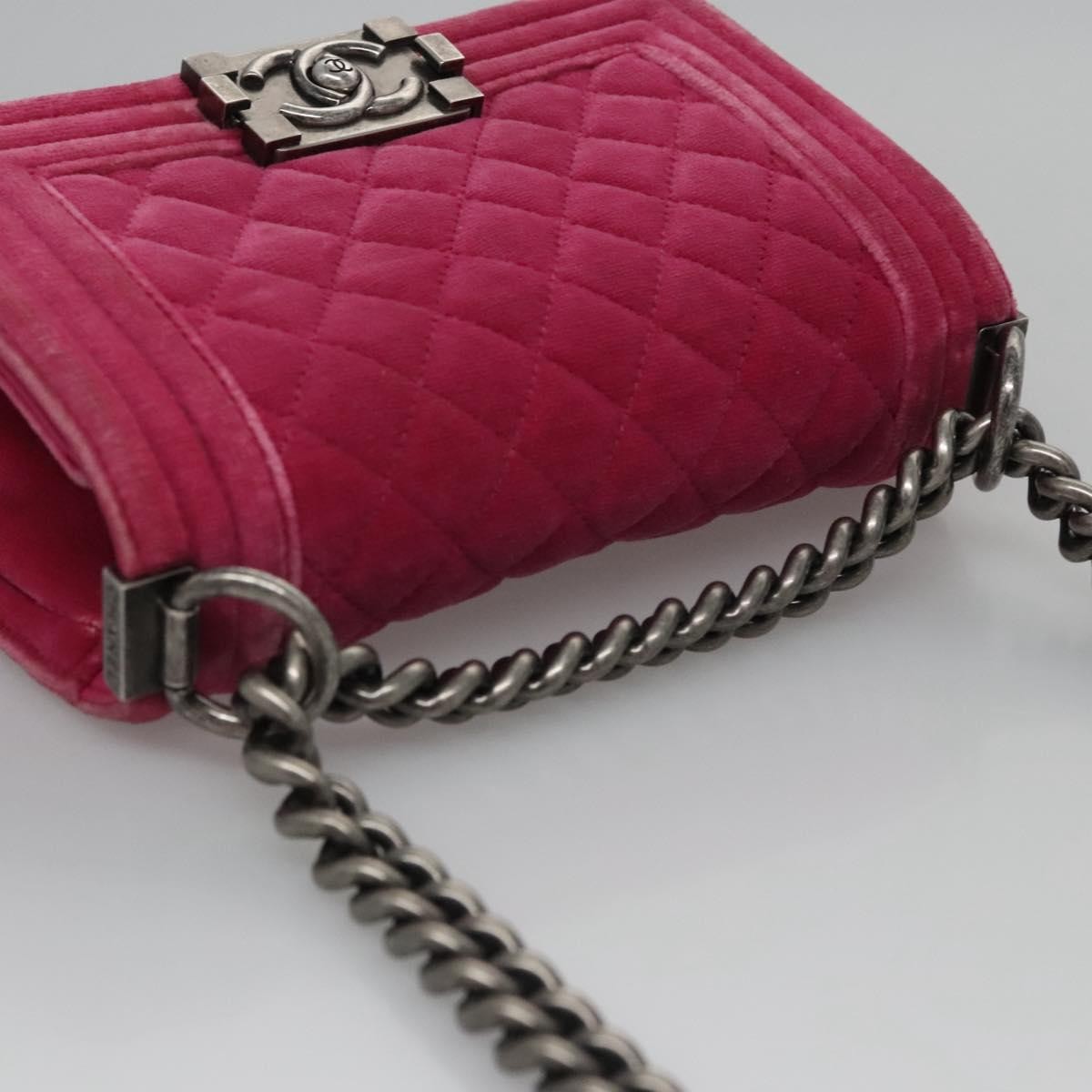 Chanel Boy Flap Bag Quilted Velvet Pink Velvet Shoulder Bag Bag (Pre-Owned)