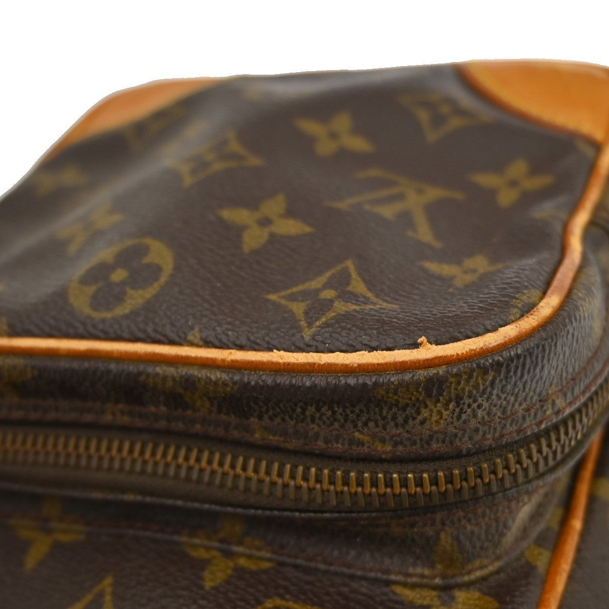 Louis Vuitton Amazone Bag Monogram Canvas Brown Canvas Shoulder Bag Bag (Pre-Owned)